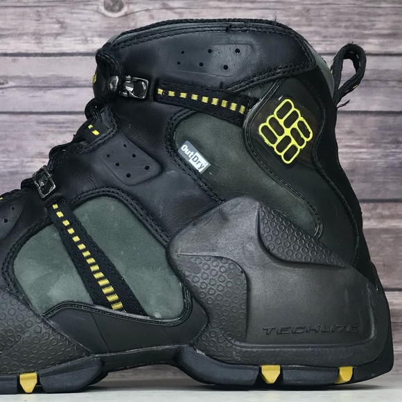 columbia outdry hiking boots